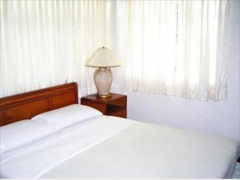 Broadway Court Apartelle 4Th Street Manilla Buitenkant foto