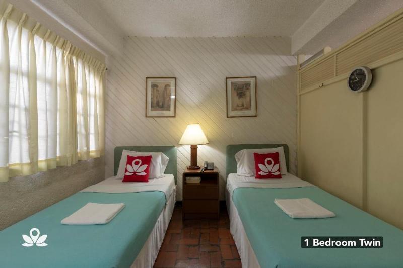 Broadway Court Apartelle 4Th Street Manilla Buitenkant foto