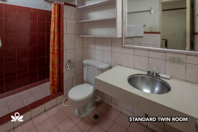 Broadway Court Apartelle 4Th Street Manilla Buitenkant foto